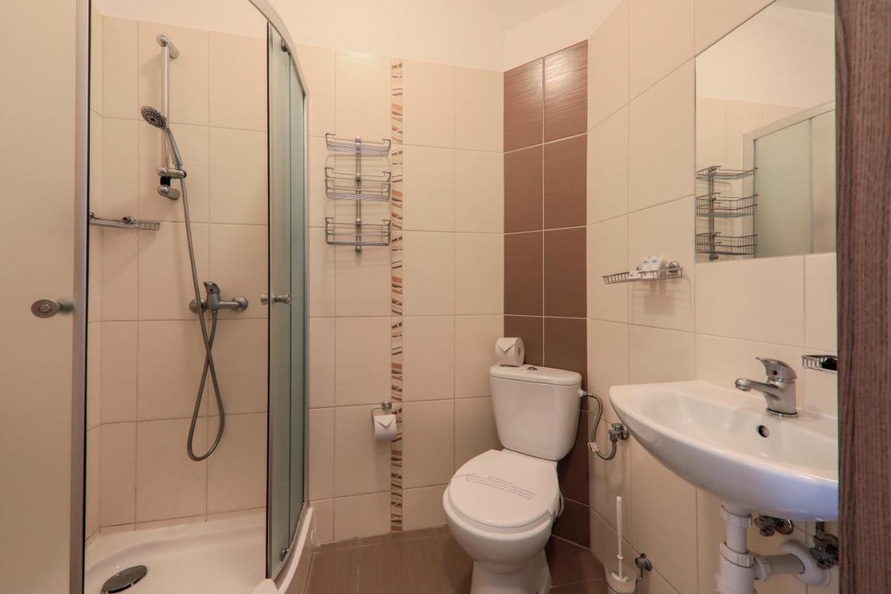 Hotell *** Nat 3*